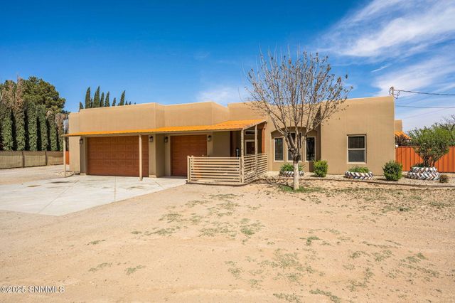 4526 Riverwalk Road, Las Cruces, NM 88007