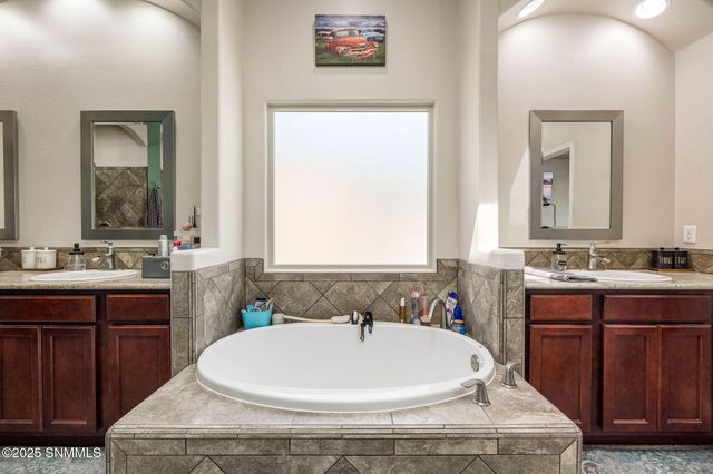 4526 Riverwalk Road, Las Cruces, NM 88007