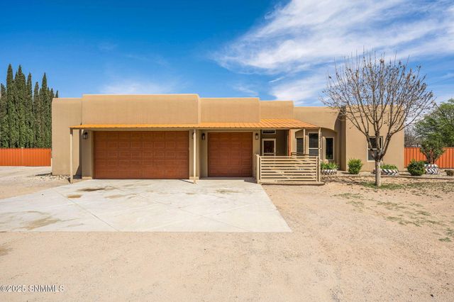 4526 Riverwalk Road, Las Cruces, NM 88007