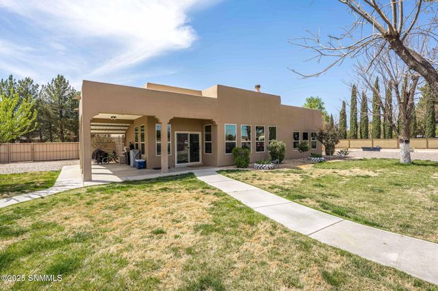4526 Riverwalk Road, Las Cruces, NM 88007