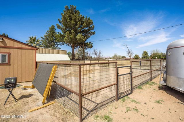 4526 Riverwalk Road, Las Cruces, NM 88007