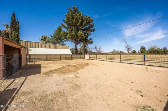 4526 Riverwalk Road, Las Cruces, NM 88007