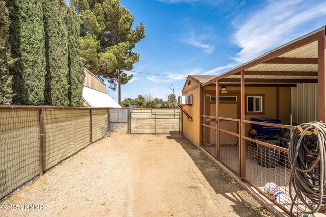 4526 Riverwalk Road, Las Cruces, NM 88007