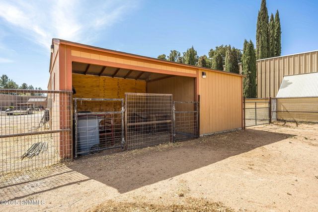 4526 Riverwalk Road, Las Cruces, NM 88007