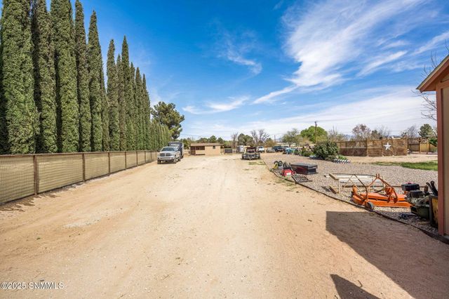 4526 Riverwalk Road, Las Cruces, NM 88007