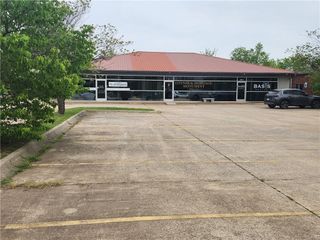 2988 Huntsville Avenue A, Springdale, AR 72762