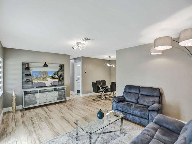 491 SE 23rd Ave, Pompano Beach, FL 33062