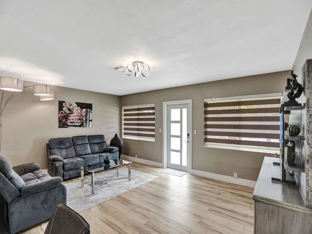 491 SE 23rd Ave, Pompano Beach, FL 33062