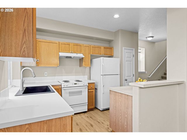 6315 Sw VINWOOD Ter, Beaverton, OR 97078