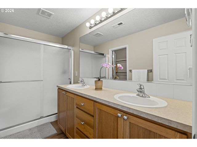 6315 Sw VINWOOD Ter, Beaverton, OR 97078