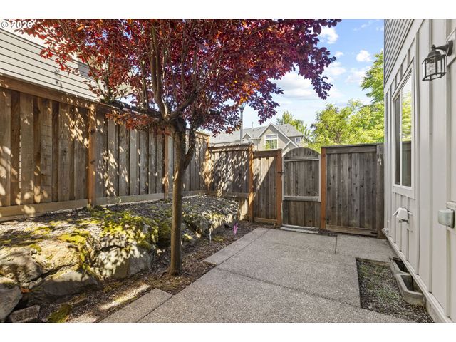 6315 Sw VINWOOD Ter, Beaverton, OR 97078