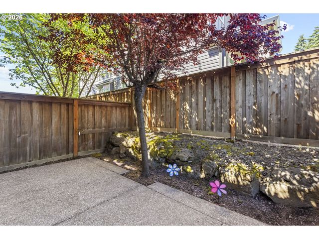 6315 Sw VINWOOD Ter, Beaverton, OR 97078