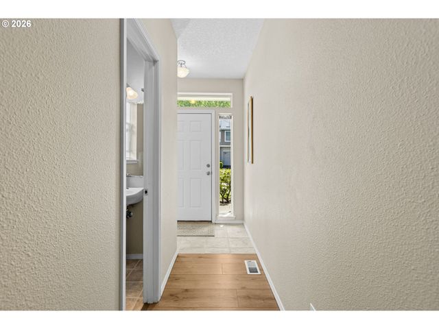 6315 Sw VINWOOD Ter, Beaverton, OR 97078