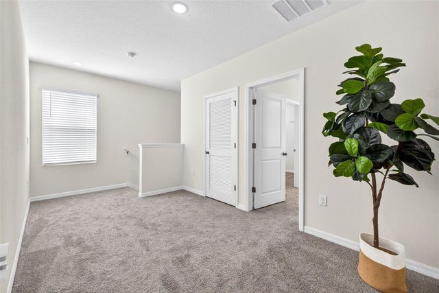 35686 SUNFLOWER HILL DRIVE, Zephyrhills, FL 33541