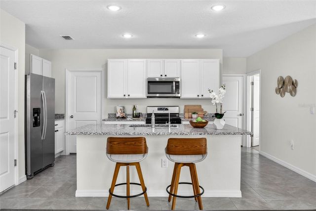 35686 SUNFLOWER HILL DRIVE, Zephyrhills, FL 33541