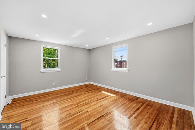 6000 NEWTOWN AVE, Philadelphia, PA 19111
