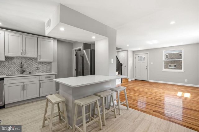 6000 NEWTOWN AVE, Philadelphia, PA 19111