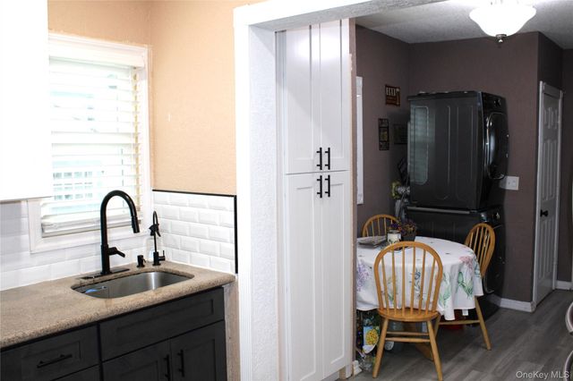 20020 104th Avenue, Saint Albans, NY 11412