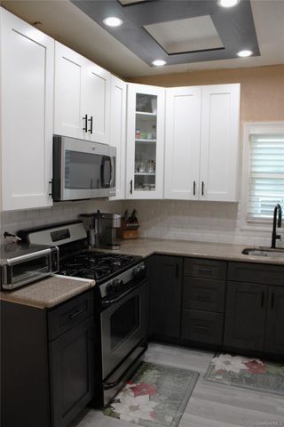 20020 104th Avenue, Saint Albans, NY 11412