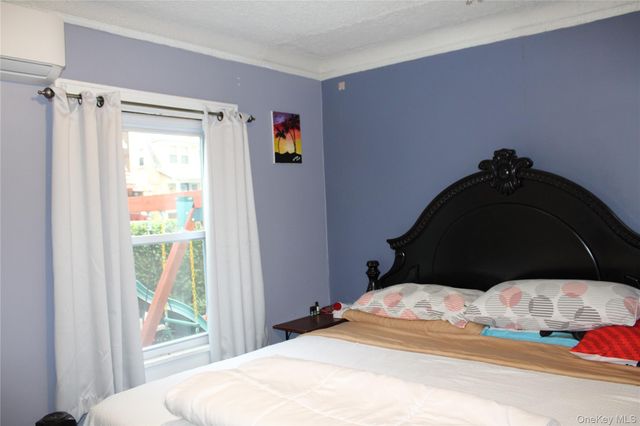 20020 104th Avenue, Saint Albans, NY 11412