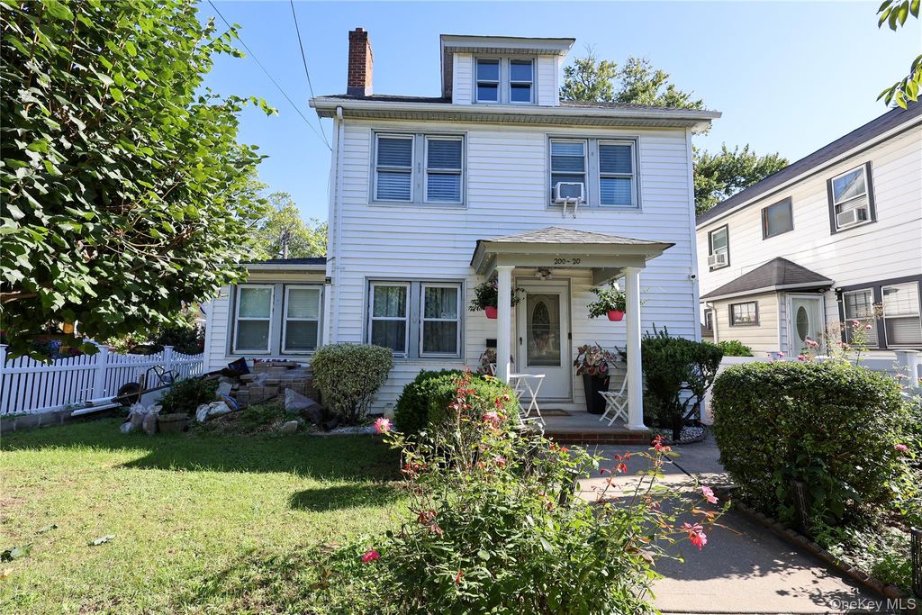 20020 104th Avenue, Saint Albans, NY 11412 — exterior