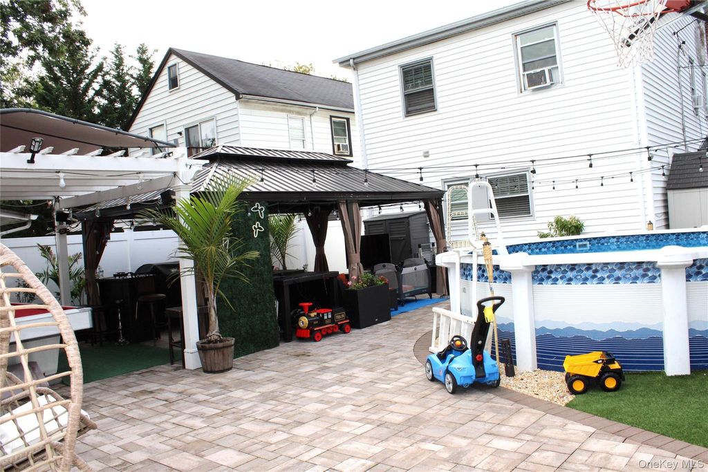 20020 104th Avenue, Saint Albans, NY 11412 — photo 4
