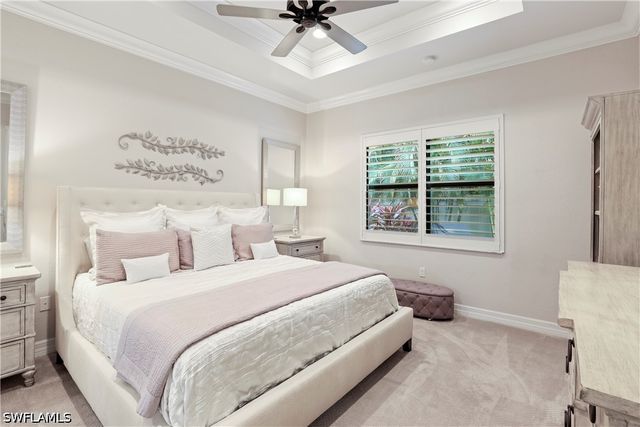 13435 Silktail DR, Naples, FL 34109
