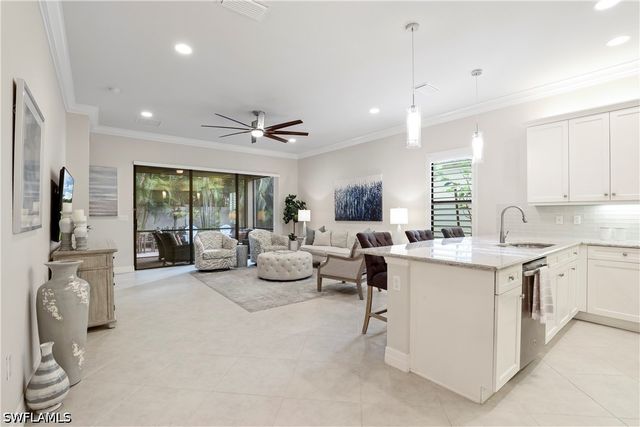 13435 Silktail DR, Naples, FL 34109