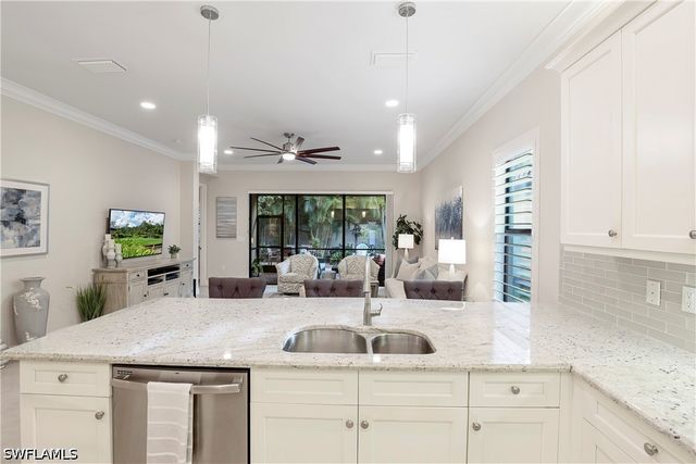 13435 Silktail DR, Naples, FL 34109
