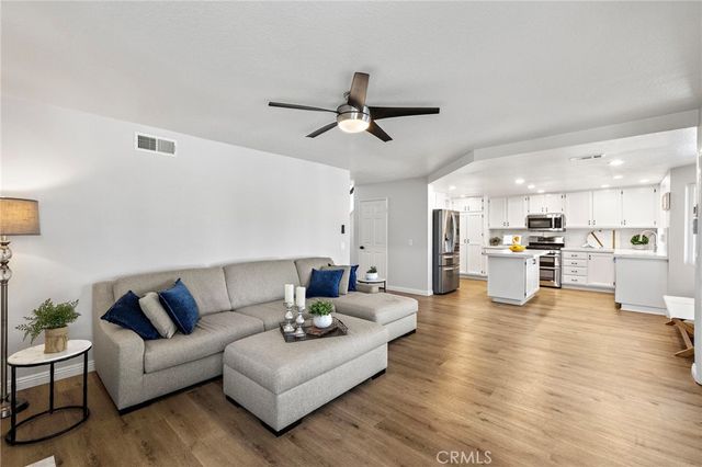 27861 Via Roma, Mission Viejo, CA 92692