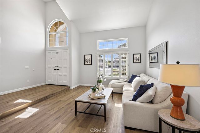 27861 Via Roma, Mission Viejo, CA 92692