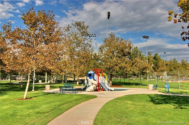 27861 Via Roma, Mission Viejo, CA 92692