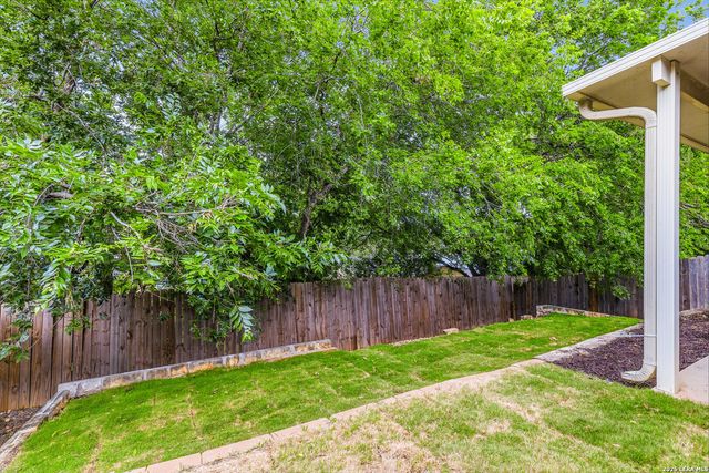 1921 Walter Raleigh, Windcrest, TX 78239