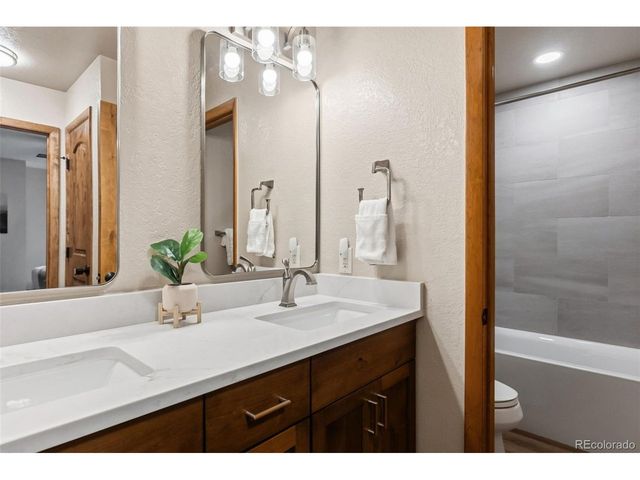 325 Four Oclock Rd C301, Breckenridge, CO 80424