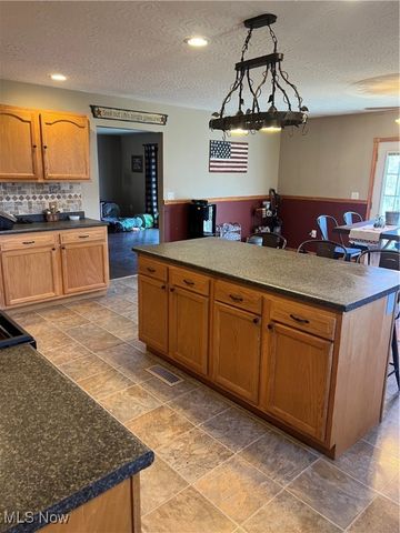 2567 State Route 555, Little Hocking, OH 45742