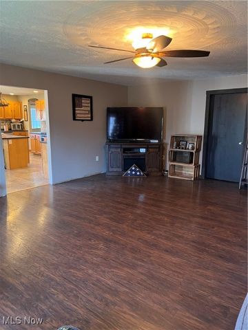 2567 State Route 555, Little Hocking, OH 45742