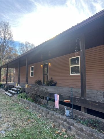 2567 State Route 555, Little Hocking, OH 45742