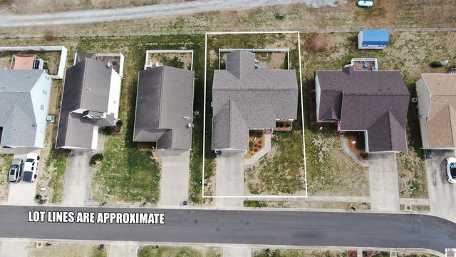 2330 Perkins Creek Drive, Paducah, KY 42001