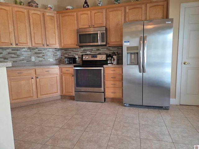 2330 Perkins Creek Drive, Paducah, KY 42001