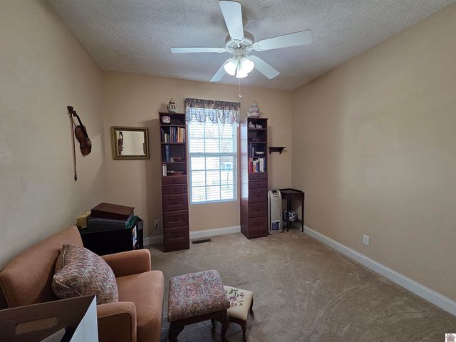 2330 Perkins Creek Drive, Paducah, KY 42001