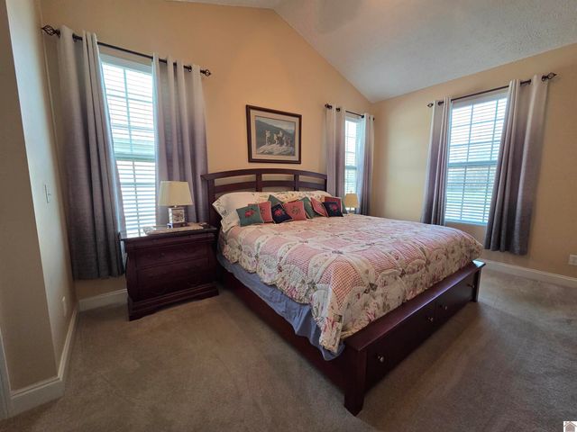 2330 Perkins Creek Drive, Paducah, KY 42001