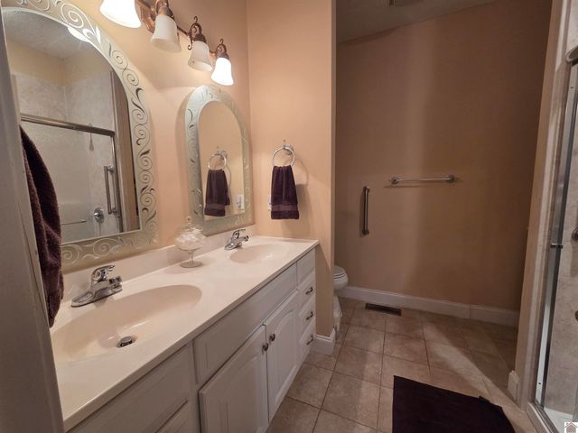 2330 Perkins Creek Drive, Paducah, KY 42001