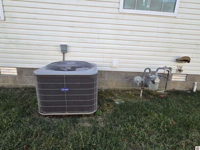 2330 Perkins Creek Drive, Paducah, KY 42001