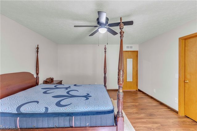19757 Cross Trail S, Strongsville, OH 44136