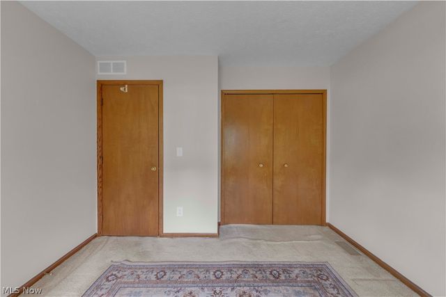 19757 Cross Trail S, Strongsville, OH 44136