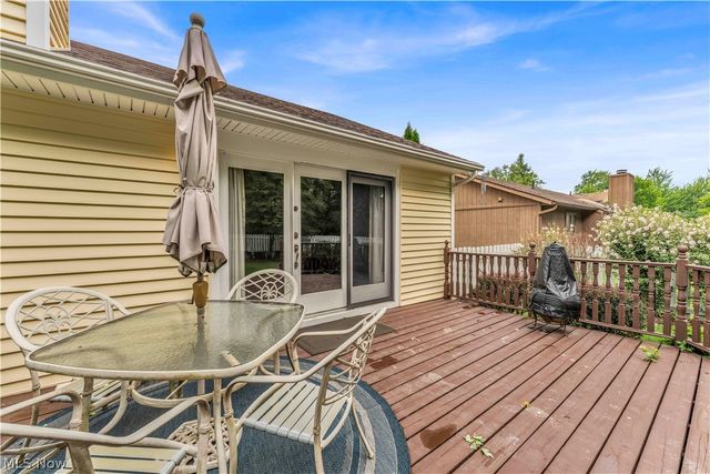 19757 Cross Trail S, Strongsville, OH 44136