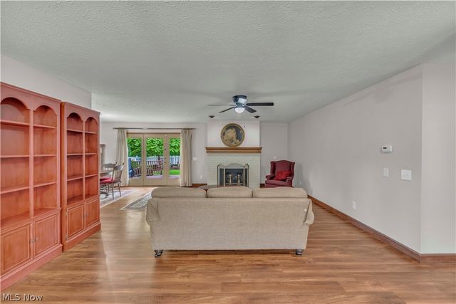 19757 Cross Trail S, Strongsville, OH 44136