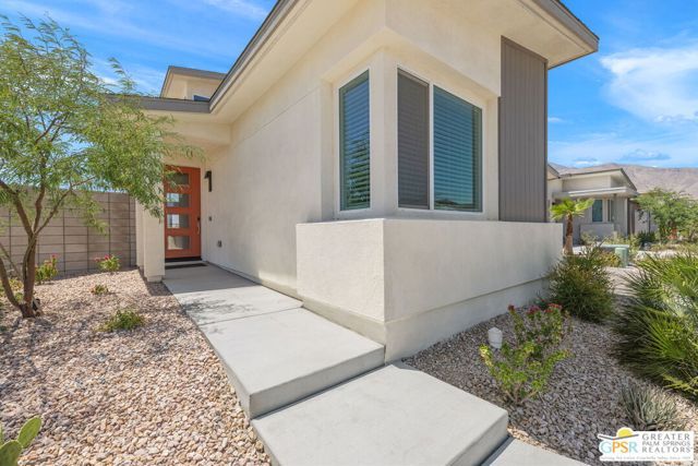337 Mustang Lane, Palm Springs, CA 92262