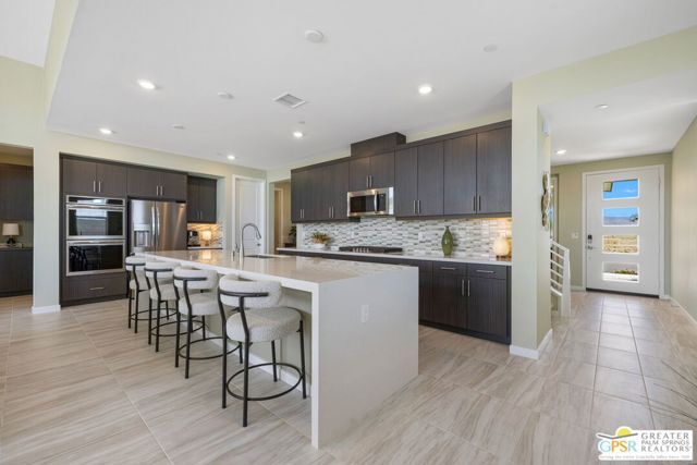 337 Mustang Lane, Palm Springs, CA 92262
