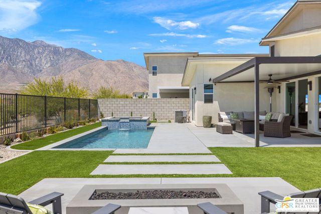 337 Mustang Lane, Palm Springs, CA 92262